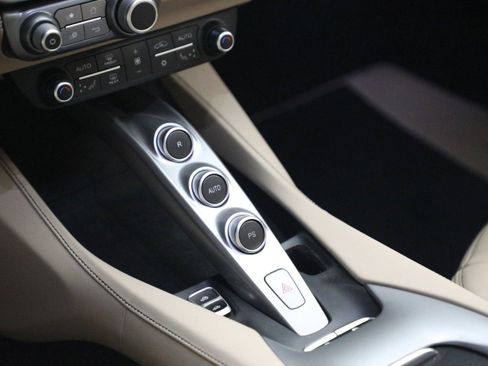 Certified 2020 Ferrari Portofino image 30