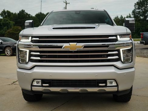 Used 2022 Chevrolet Silverado 2500 High Country w/ Z71 Off-Road Package AWD/4WD image 17
