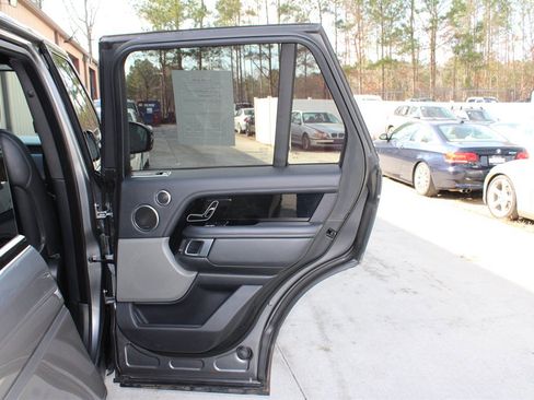 Used 2018 Land Rover Range Rover Supercharged image 36