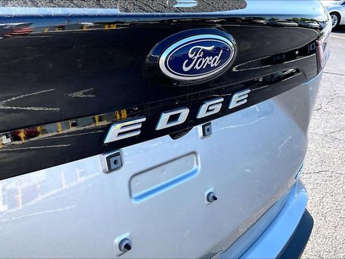 Used 2022 Ford Edge SEL w/ Convenience Package AWD/4WD image 32