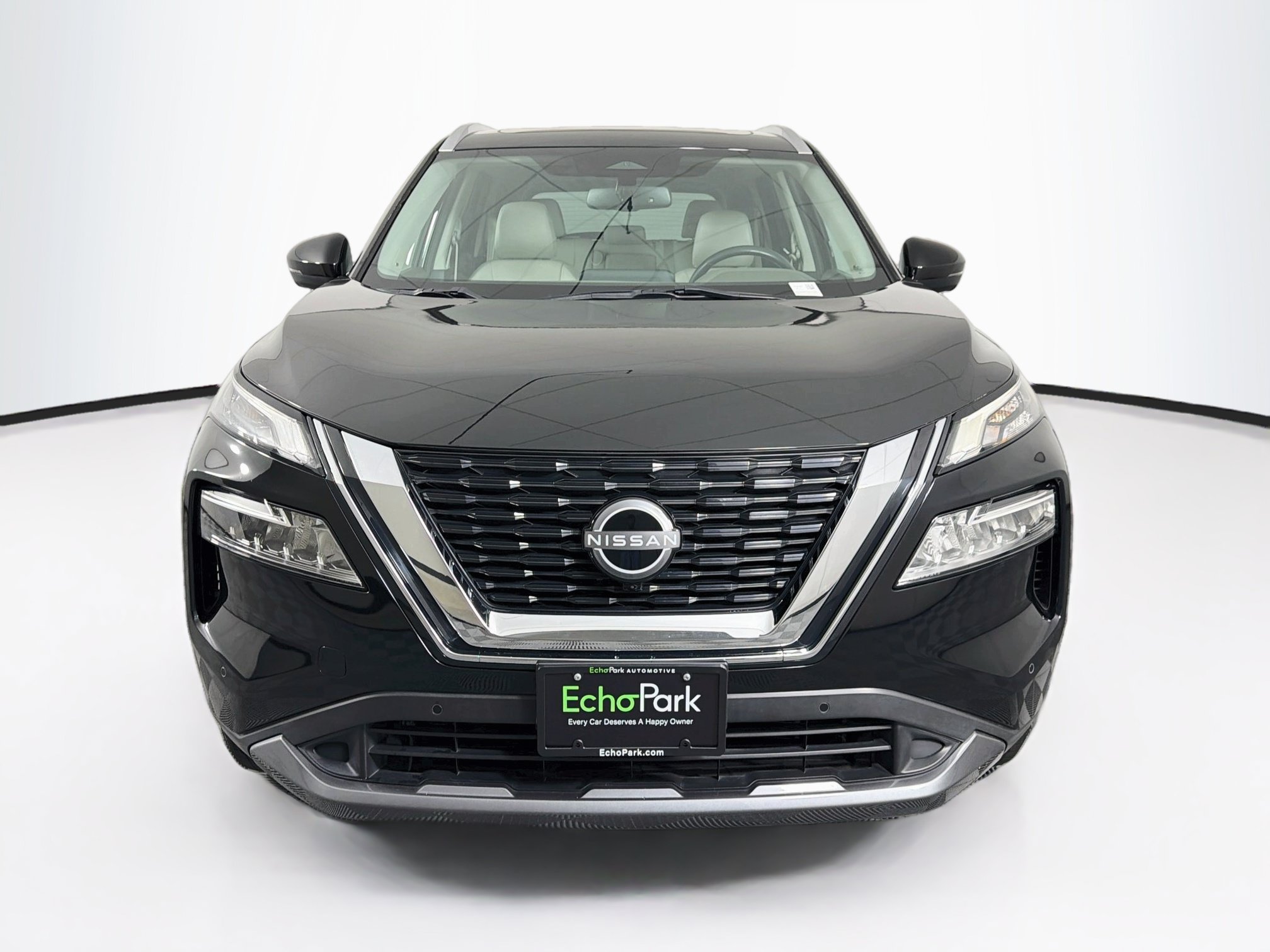 Used 2023 Nissan Rogue SL w/ SL Premium Package FWD image 2