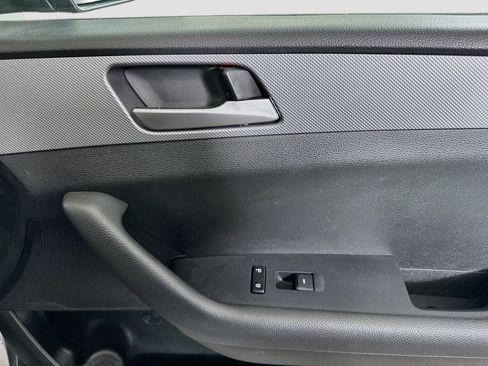 Used 2019 Hyundai Sonata SE FWD image 30
