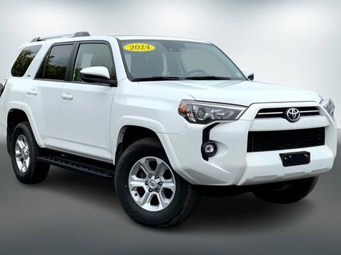 Used 2024 Toyota 4Runner SR5 image 1