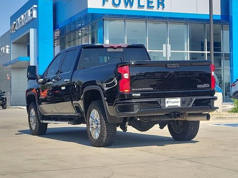 Used 2022 Chevrolet Silverado 2500 High Country w/ Technology Package AWD/4WD image 6