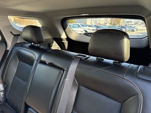 Used 2021 GMC Terrain SLT image 15