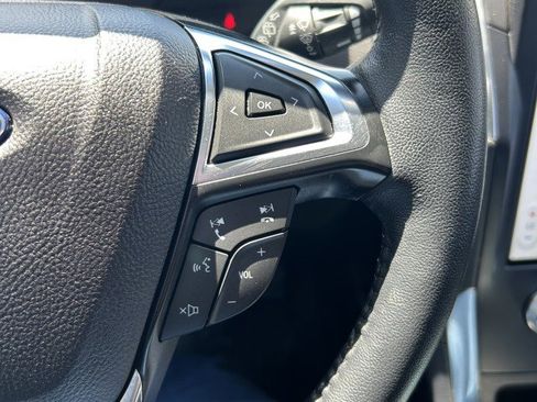 Used 2023 Ford Edge Titanium AWD/4WD image 7