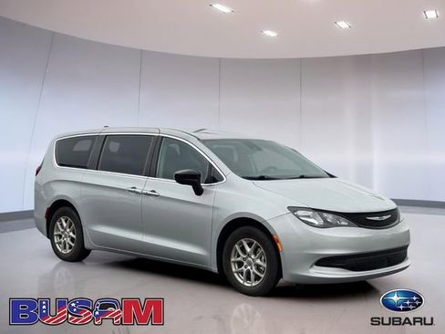 Used 2024 Chrysler Voyager LX FWD image 1