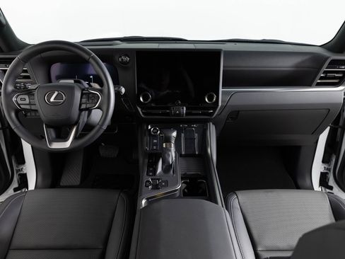 Used 2025 Lexus GX 550 w/ Cold Area Package AWD/4WD image 39