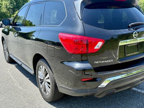 Used 2019 Nissan Pathfinder SV AWD/4WD image 6
