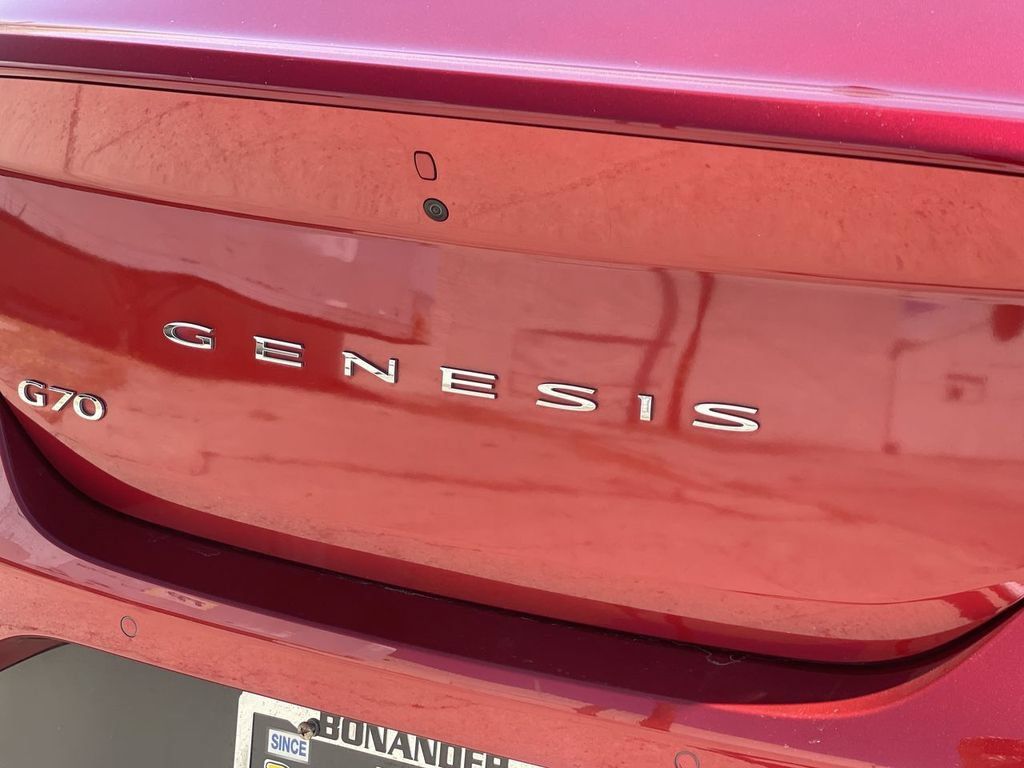 Used 2022 Genesis G70 2.0T w/ Prestige Package RWD image 31
