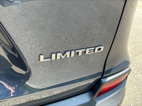 Certified 2021 Jeep Cherokee Limited image 28