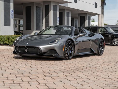 Used 2023 Maserati MC20 Spyder image 31