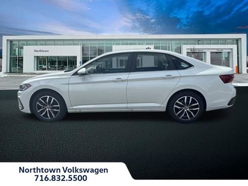 New 2026 Volkswagen Jetta SE FWD image 2