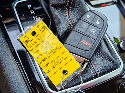 Certified 2022 Jeep Compass Limited image 34