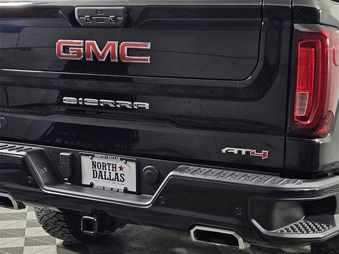 Used 2021 GMC Sierra 1500 AT4 w/ AT4 Premium Package image 6