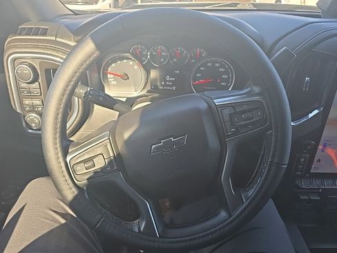 Used 2020 Chevrolet Silverado 1500 LT Trail Boss image 4