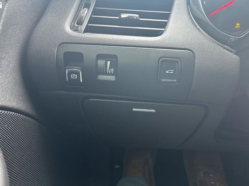 Used 2014 Chevrolet Impala LT FWD image 25
