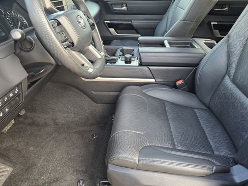 Used 2022 Toyota Tundra Limited image 16