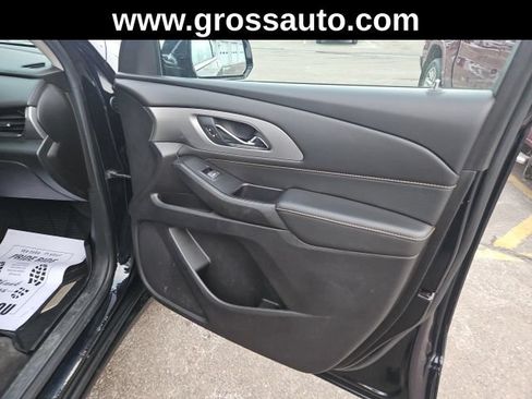 Used 2020 Chevrolet Traverse LT w/ Driver Confidence II Package AWD/4WD image 36
