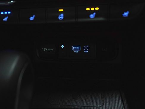 Used 2020 Hyundai Santa Fe Limited image 22