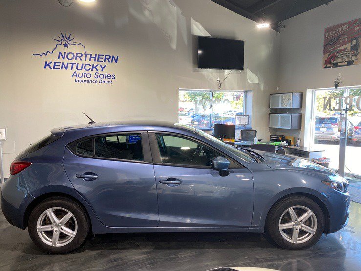 Used 2016 MAZDA MAZDA3 i Sport FWD image 4