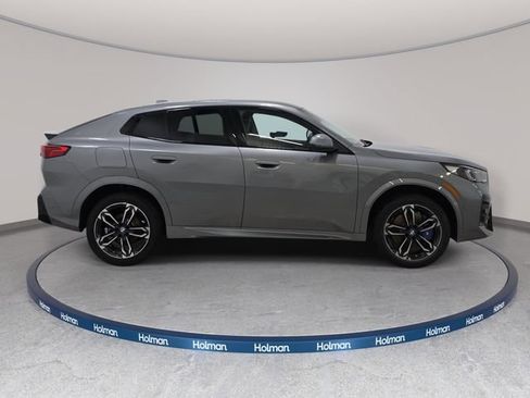 Certified 2025 BMW X2 xDrive28i AWD/4WD image 4