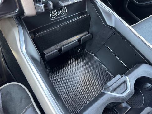 Used 2021 RAM 1500 Laramie AWD/4WD image 37