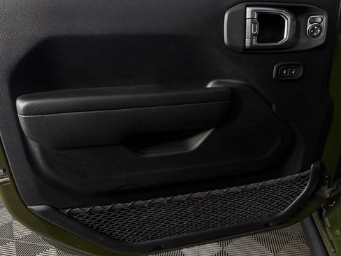 Used 2023 Jeep Wrangler Unlimited w/ 8.4" Radio Group image 25