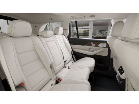 New 2026 Mercedes-Benz GLS 450 4MATIC image 5