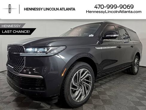 New 2025 Lincoln Navigator L Reserve AWD/4WD image 1
