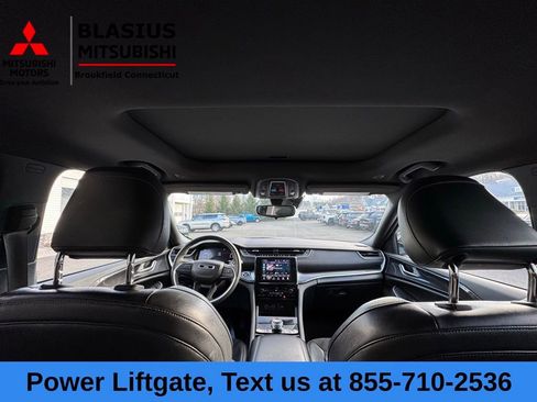 Used 2023 Jeep Grand Cherokee L Laredo image 20