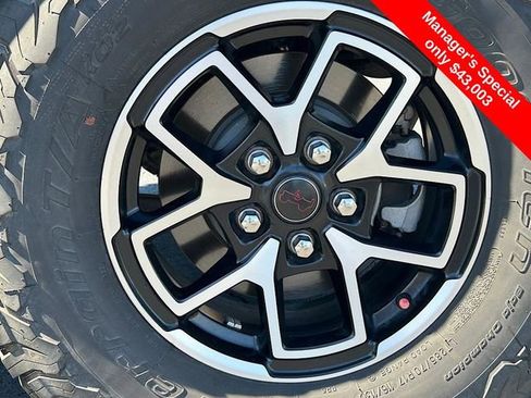 Used 2024 Jeep Wrangler Unlimited Rubicon w/ Convenience Group image 24