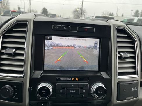 Used 2015 Ford F150 Lariat w/ Equipment Group 502A Luxury image 22