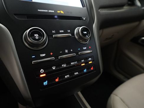 Used 2019 Lincoln MKC Reserve w/ Canadian Touring Package AWD/4WD image 23