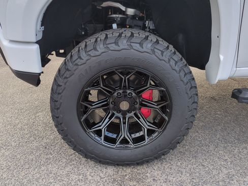 New 2025 GMC Sierra 1500 AT4 w/ AT4 Premium Package image 58