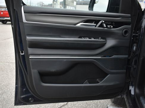 Used 2024 Jeep Grand Wagoneer L Series II w/ Quick Order Packagew 28T image 10