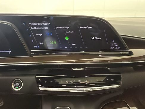 Used 2023 Cadillac Escalade Sport Platinum w/ LPO, ONYX Package AWD/4WD image 27