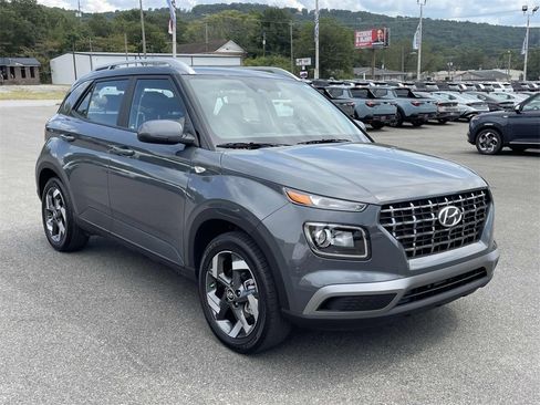 New 2026 Hyundai Venue SEL image 4