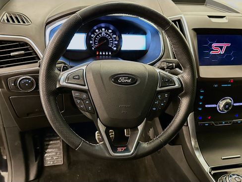 Used 2020 Ford Edge ST w/ Equipment Group 401A image 18