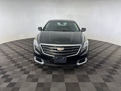 Used 2019 Cadillac XTS Luxury FWD image 2