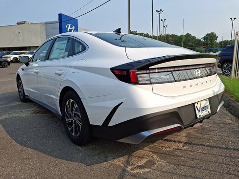 New 2026 Hyundai Sonata Blue FWD image 3