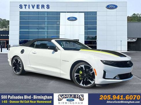 Used 2023 Chevrolet Camaro LT RWD image 1