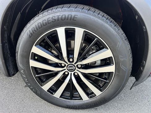 Certified 2023 Nissan Pathfinder Platinum AWD/4WD image 12