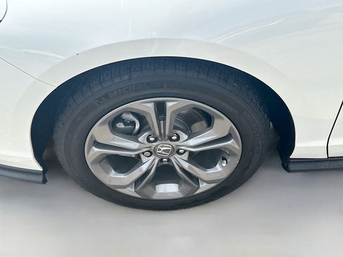 Used 2024 Honda Accord EX image 35