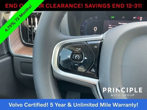 Certified 2023 Volvo XC60 B5 Ultimate w/ Climate Package image 23