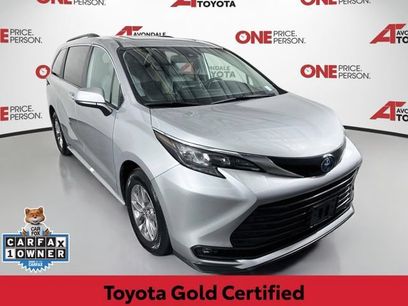 Certified 2025 Toyota Sienna XLE