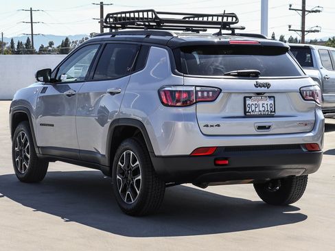Used 2019 Jeep Compass Trailhawk AWD/4WD image 5