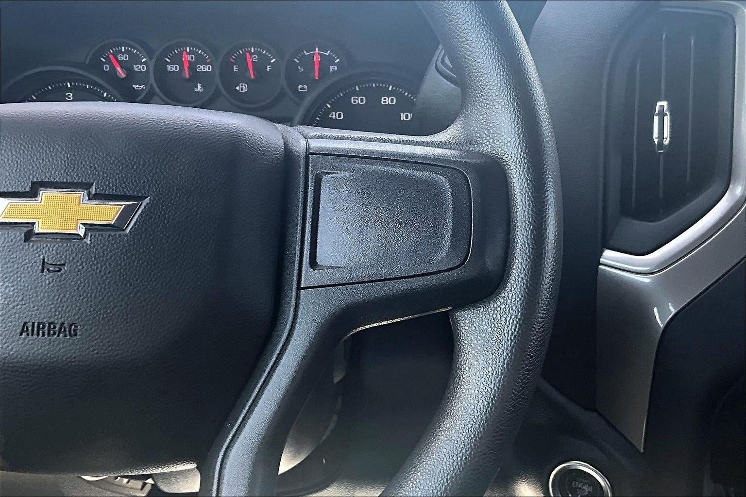 Used 2026 Chevrolet Silverado 3500 W/T AWD/4WD image 17
