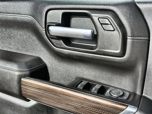 Used 2020 Chevrolet Silverado 1500 LT Trail Boss image 14