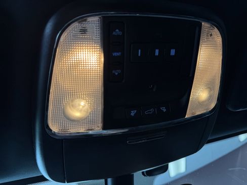 Used 2019 Jeep Grand Cherokee Laredo image 55